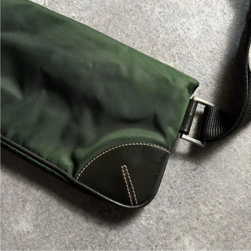 Prada Men's Green Belt Bag - Picture 7 of 11